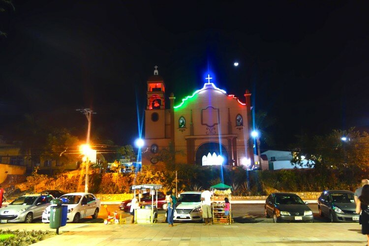 La Crucecita Huatulco